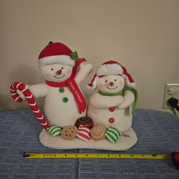 Hallmark Seasons Treatings Snowmen Jingle Pals (Display ONLY) - Picture 3 of 4